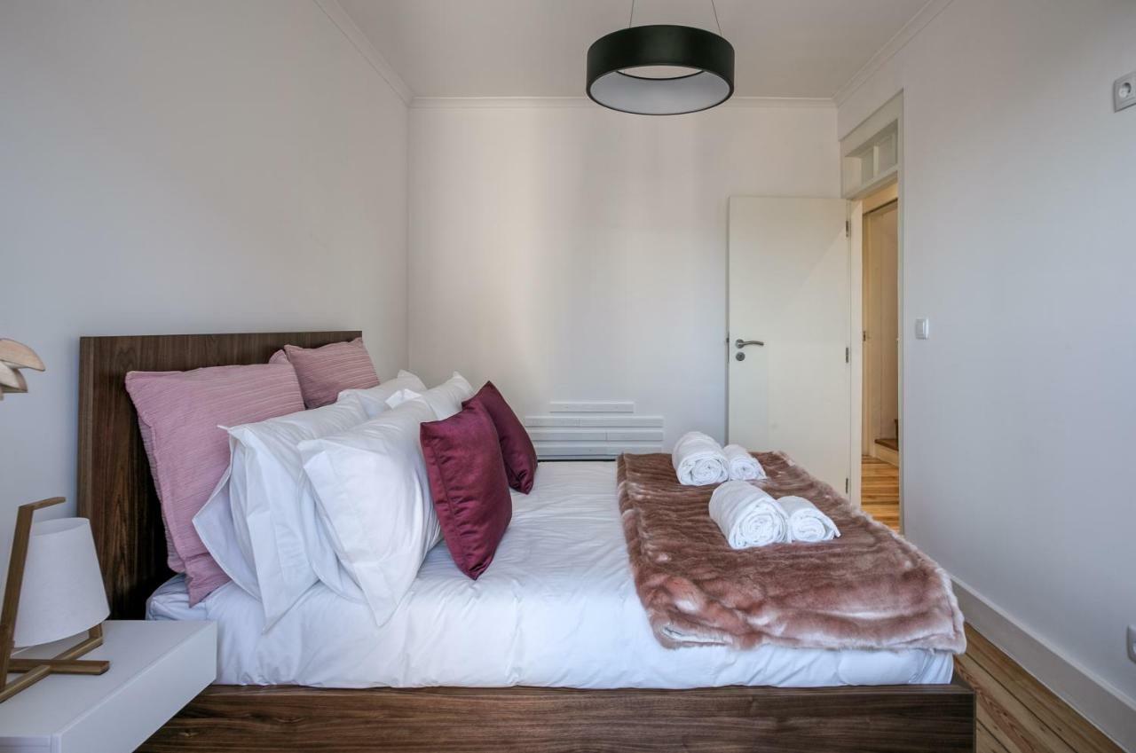 Appartamento Hip Tailor Made Duplex Penthouse In Bairro Alto Lisbona Esterno foto