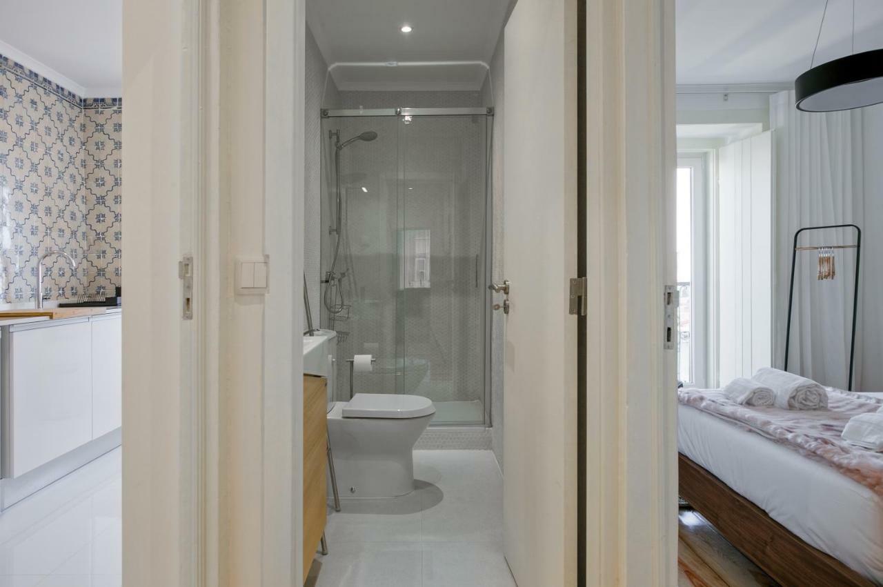 Appartamento Hip Tailor Made Duplex Penthouse In Bairro Alto Lisbona Esterno foto